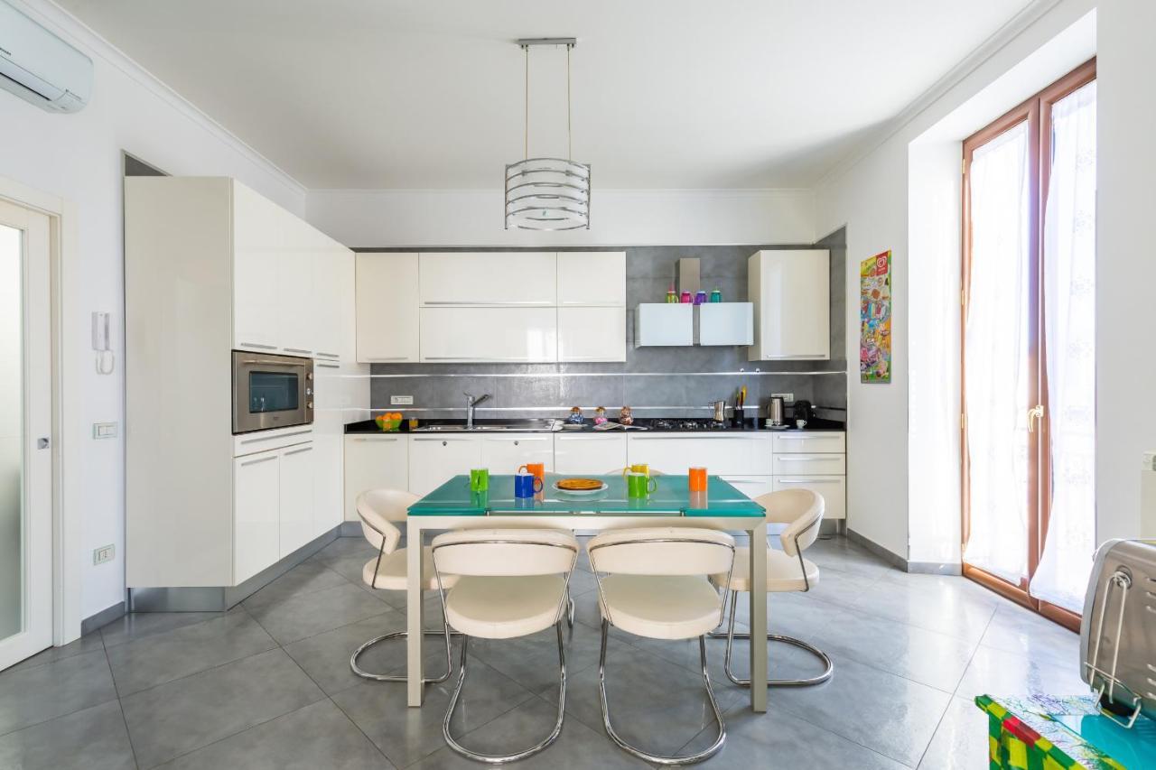 Ferdinando Art House By Wonderful Italy Apartment เนเปิลส์ ภายนอก รูปภาพ