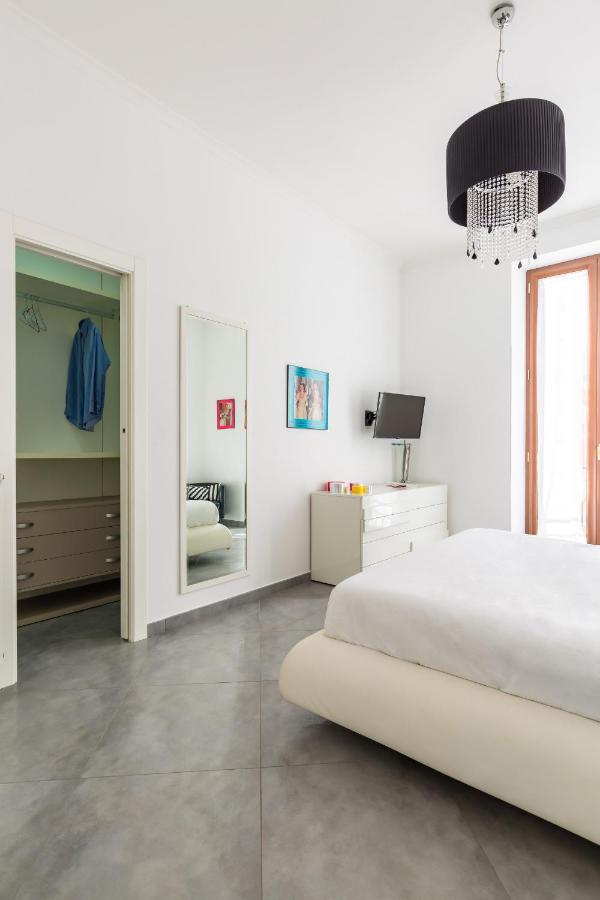 Ferdinando Art House By Wonderful Italy Apartment เนเปิลส์ ภายนอก รูปภาพ