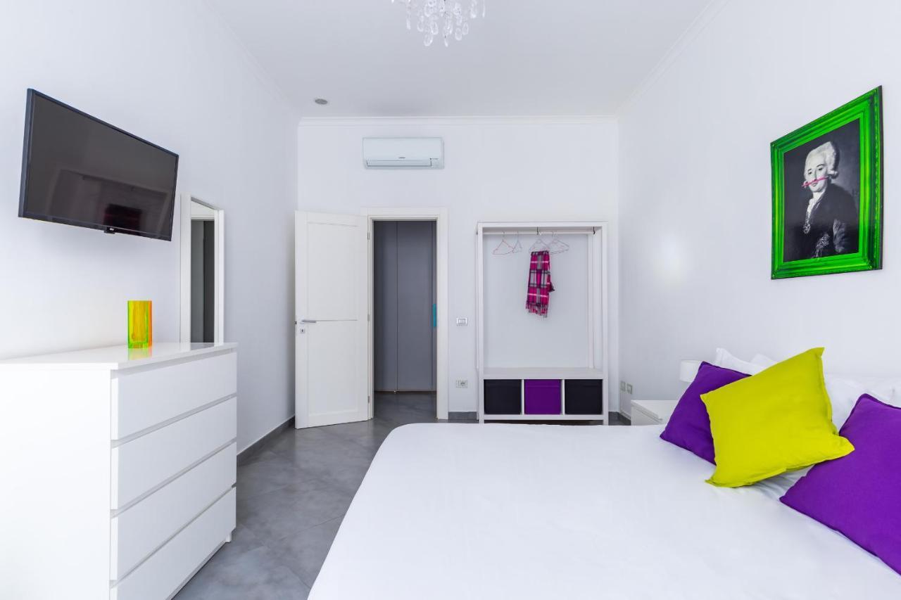 Ferdinando Art House By Wonderful Italy Apartment เนเปิลส์ ภายนอก รูปภาพ
